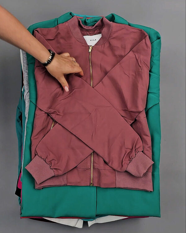 Фотография  737 - Толстовки+Верхняя одежда Bestseller Summer 045 B#7,2 кг, ЛОТ СТ-9323 оптом в Оренбурге и Оренбургской области