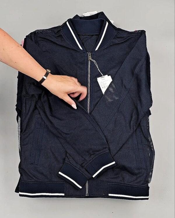 Фотография  785 - Толстовки Корея 085#7,4 кг, ЛОТ СТ-9235 оптом в Оренбурге и Оренбургской области