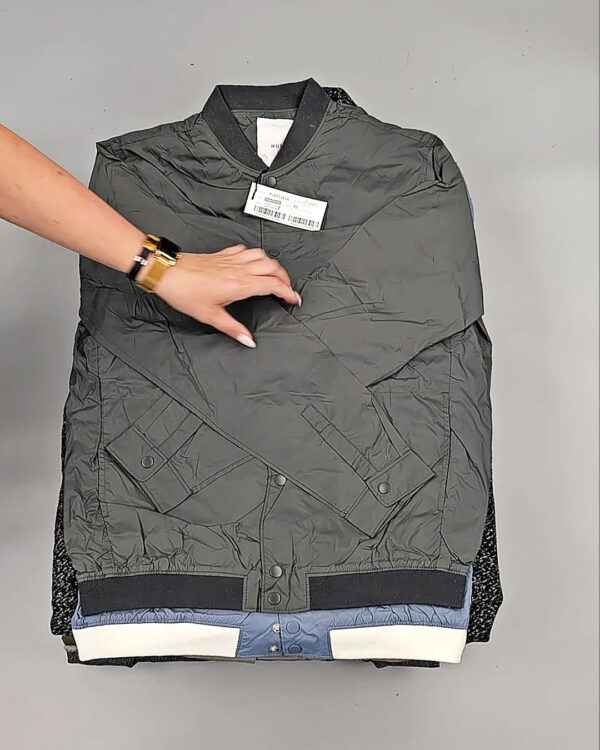 Фотография  842 - Верхняя одежда Корея 085#15 кг, ЛОТ № СТ-9248 оптом в Оренбурге и Оренбургской области