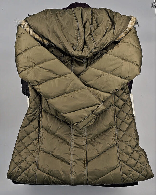 Фотография  922 - Верхняя одежда женская CAN 104#15 кг, ЛОТ СТ-9353 оптом в Оренбурге и Оренбургской области