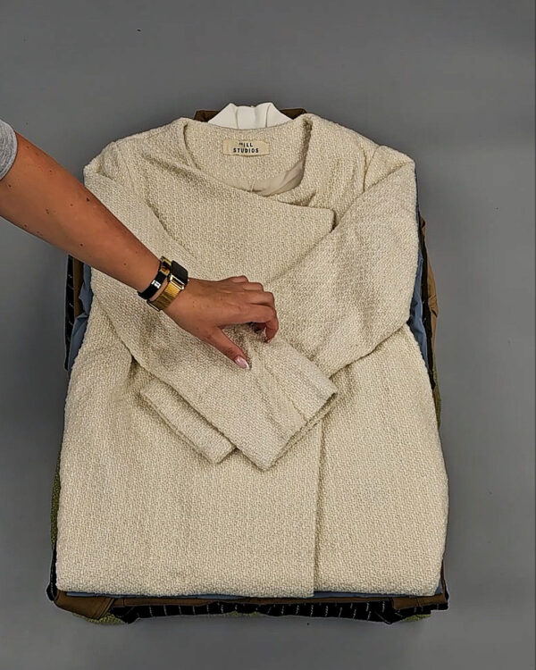 Фотография  749 - Верхняя одежда Корея 085#15 кг, ЛОТ № СТ-9245 оптом в Оренбурге и Оренбургской области