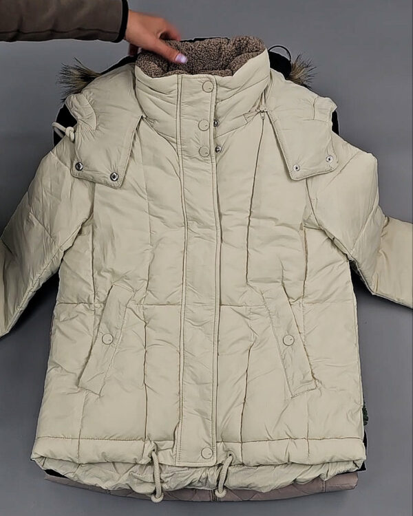 Фотография  888 - Верхняя одежда женская CAN 104#15 кг, ЛОТ СТ-9350 оптом в Оренбурге и Оренбургской области