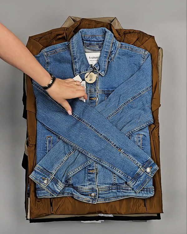 Фотография  556 - Ветровки Bestseller+DK 035#10 кг, ЛОТ СТ-9399 оптом в Оренбурге и Оренбургской области