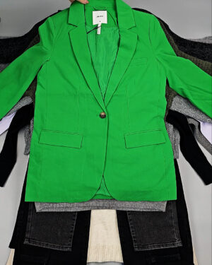 Фотография  974 - Bestseller Winter mix 104#15 кг, ЛОТ № СТ-9526 оптом в Оренбурге и Оренбургской области