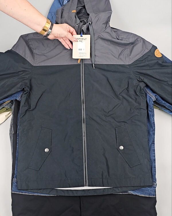 Фотография  943 - Ветровки BLEND HE + 075#10 кг, ЛОТ СТ-9569 оптом в Оренбурге и Оренбургской области