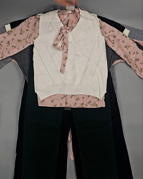 Фотография  551 - Комплекты жен Корея 085#5 кг, ЛОТ СТ-9574 оптом в Оренбурге и Оренбургской области