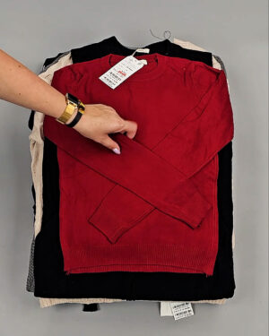 Фотография  193 - Джемпера Корея 085#7 кг, ЛОТ СТ-9415 оптом в Оренбурге и Оренбургской области