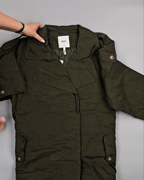 Фотография  550 - Ветровки Bestseller+DK 035#10 кг, ЛОТ СТ-9396 оптом в Оренбурге и Оренбургской области