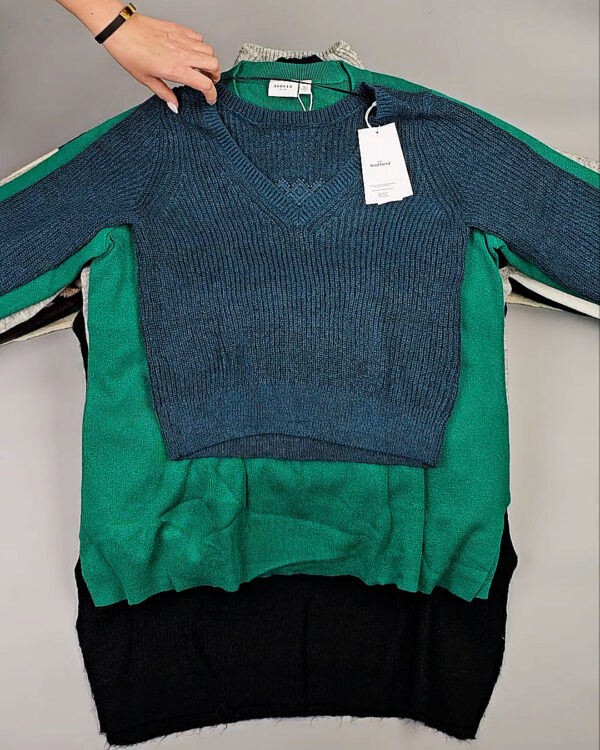 Фотография  334 - Джемпера VILA W 104#7 кг, ЛОТ СТ-9995 оптом в Оренбурге и Оренбургской области