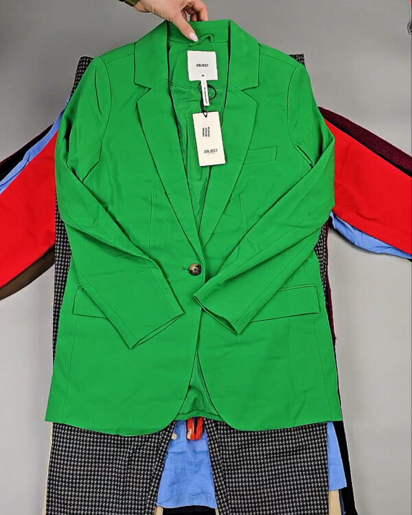 Фотография  194 - DK+Bestseller 085#16 кг, ЛОТ СТ-9950 оптом в Оренбурге и Оренбургской области