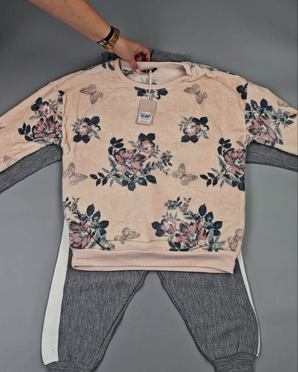 Фотография  971 - Женский микс зима (Winter mix)#20 кг, ЛОТ СХ-0206 оптом в Оренбурге и Оренбургской области